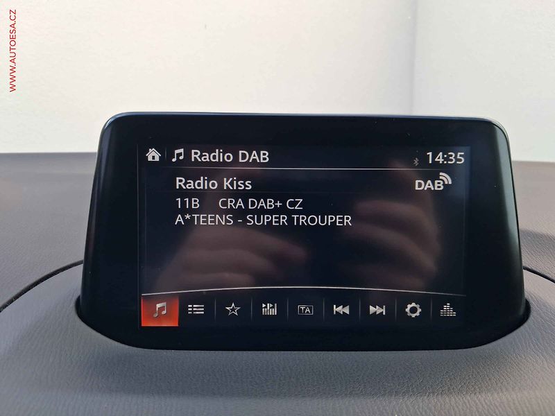 Mazda 3 (2018) 2.0, Sport, navi, +ALU - fotka 16 z 20