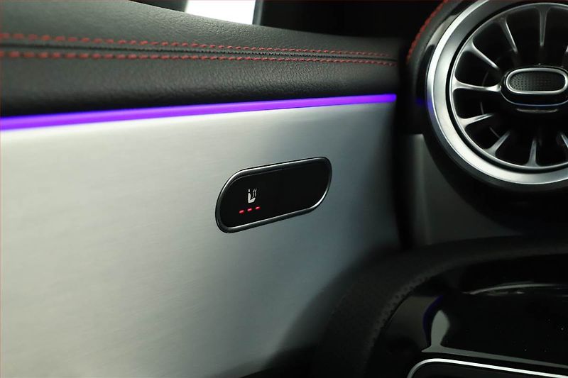 Mercedes-Benz CLA (2025) 200 - fotka 16 z 17