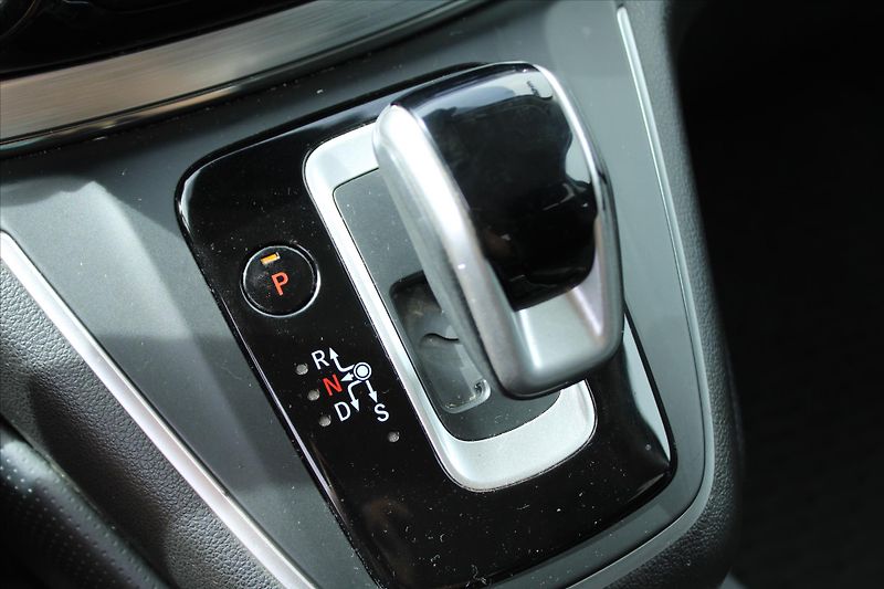 Honda CR-V 1.6i-DTEC ELEGANCE 4x4 AUTOMAT - fotka 19 z 25