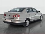 Volkswagen Passat (2010) 1.6 TDI, Serv.kniha, Navi - náhled 4