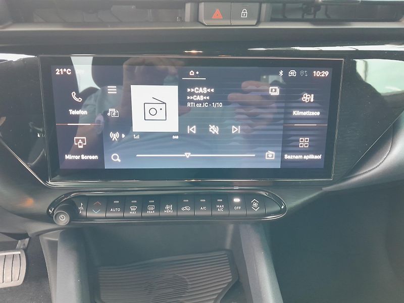 Alfa Romeo Junior (2026)  1,2 T 145 PS automat - fotka 25 z 27
