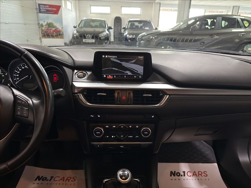Mazda 6 2,2   D 1.MAJITEL 1.ROK ZÁRUKA - fotka 26 z 42