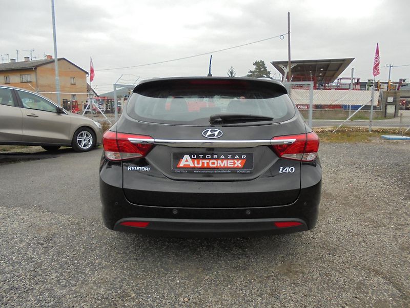 Hyundai i40 (2013) 1.6 GDI- KLIMA- SERVISKA - fotka 6 z 12