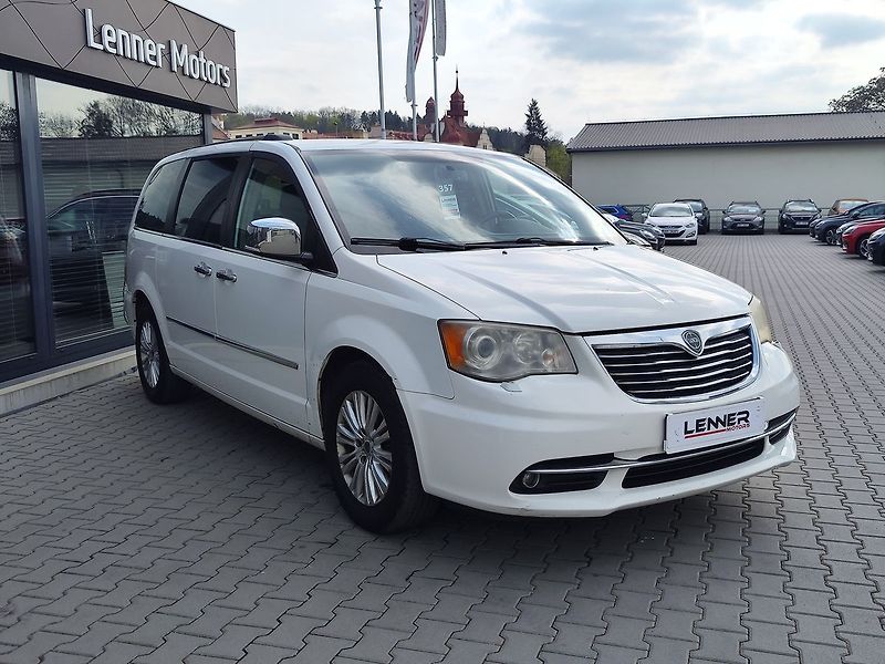 Lancia Voyager 2.8 CRD/120kW 7.Míst ČR - fotka 3 z 36