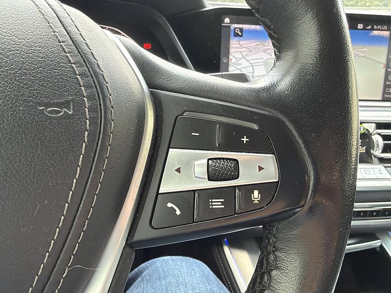 BMW X5 (2021) - fotka 11 z 27