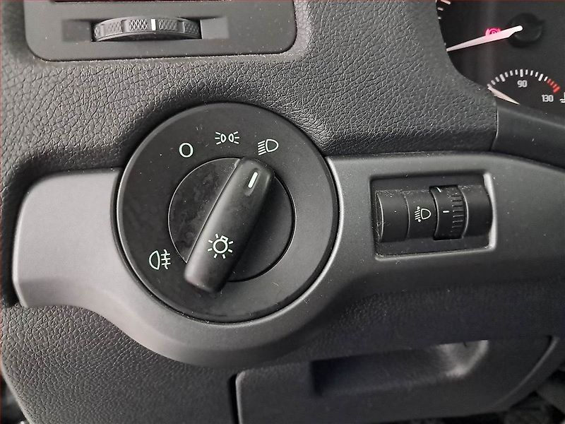 Škoda Octavia (2012) 1.6 - fotka 18 z 19