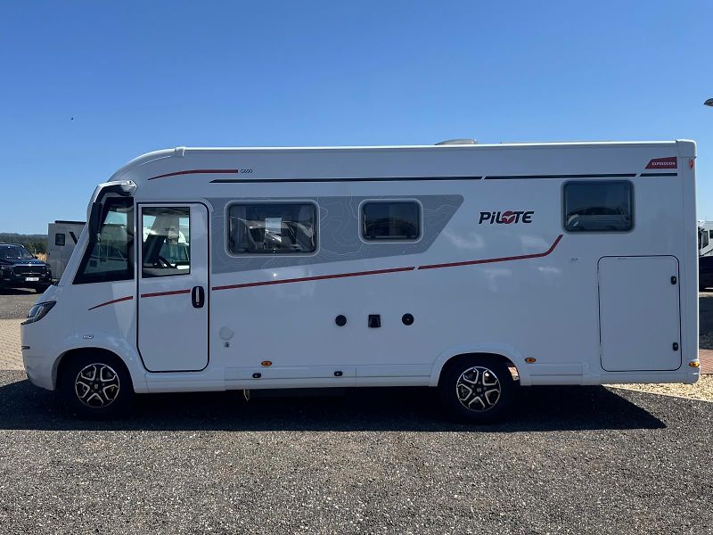 Pilote (2026) G690GJ Expression - fotka 2 z 34