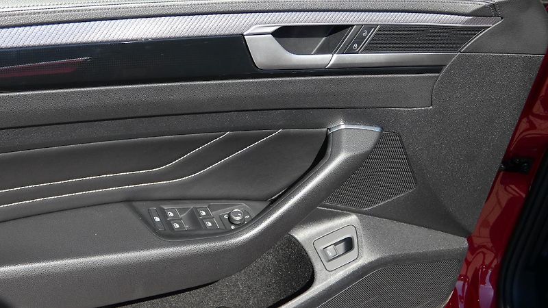 Volkswagen Arteon Shooting Brake 2.0 TDI DSG 4Mo - fotka 9 z 26