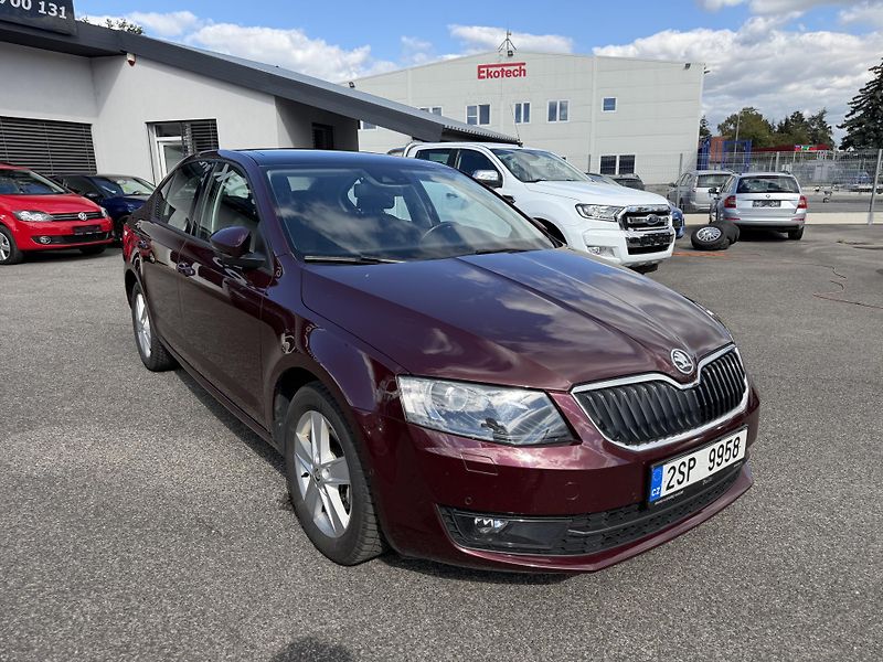 Škoda Octavia 2.0 TDi, 110kw, pano, taž. ČR - fotka 3 z 20