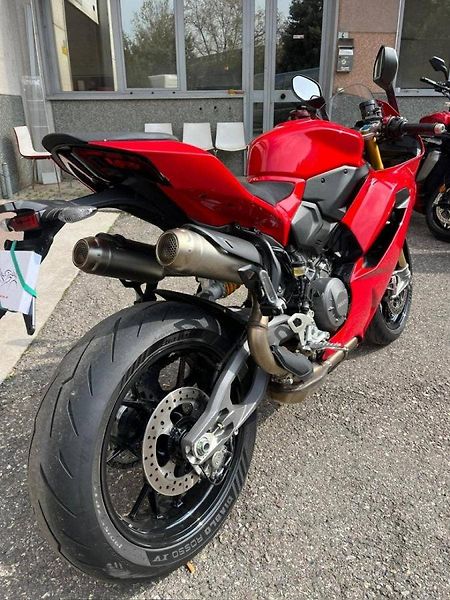 Ducati Panigale V2 (2025) Panigale V2S  896S - fotka 2 z 3