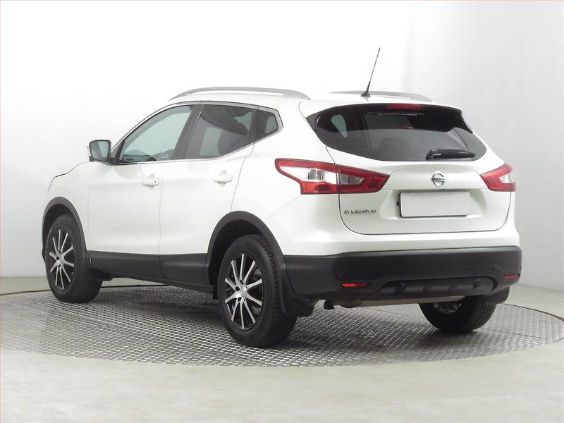 Nissan Qashqai (2016) 1.2 DIG-T, Serv.kniha, Navi - fotka 4 z 19