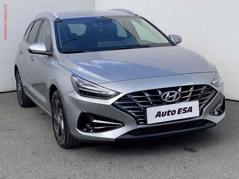 Hyundai i30 (2023) 1.5 DPi, 2.maj,ČR, Smart - fotografie inzerátu