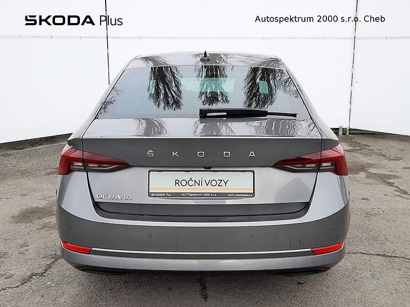 Škoda Octavia Style Plus 1.5 TSI 110kW 6MP - fotka 9 z 20