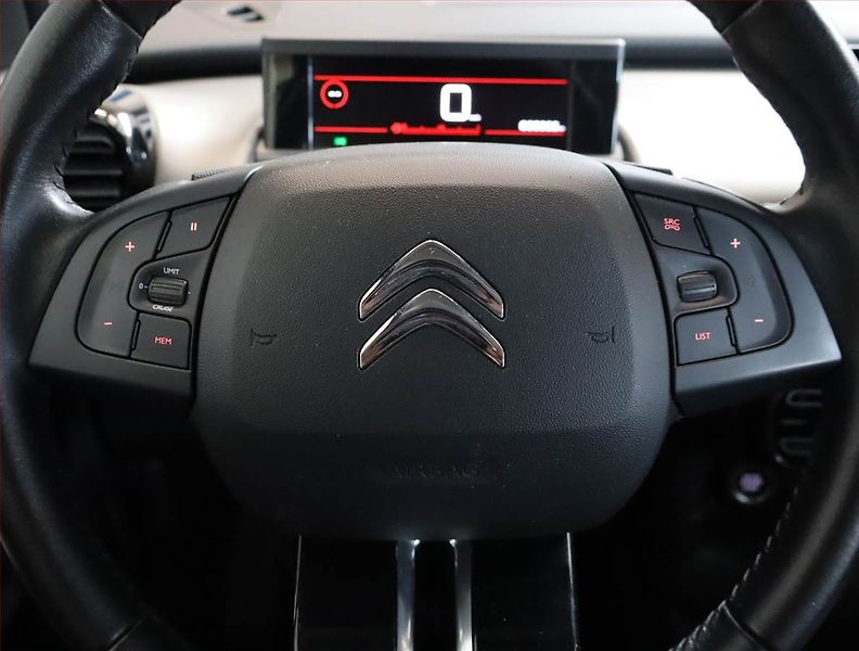 Citroën C4 Cactus (2019) 1.2 PureTech, ČR,1.maj - fotka 12 z 22