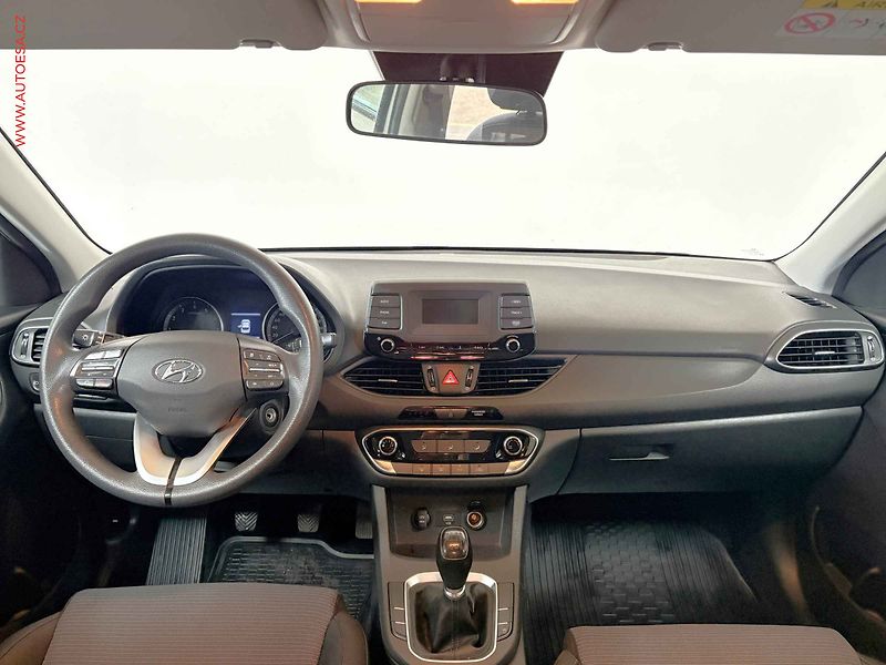 Hyundai i30 (2019) 1.4i, servis.kniha, AC - fotka 8 z 14