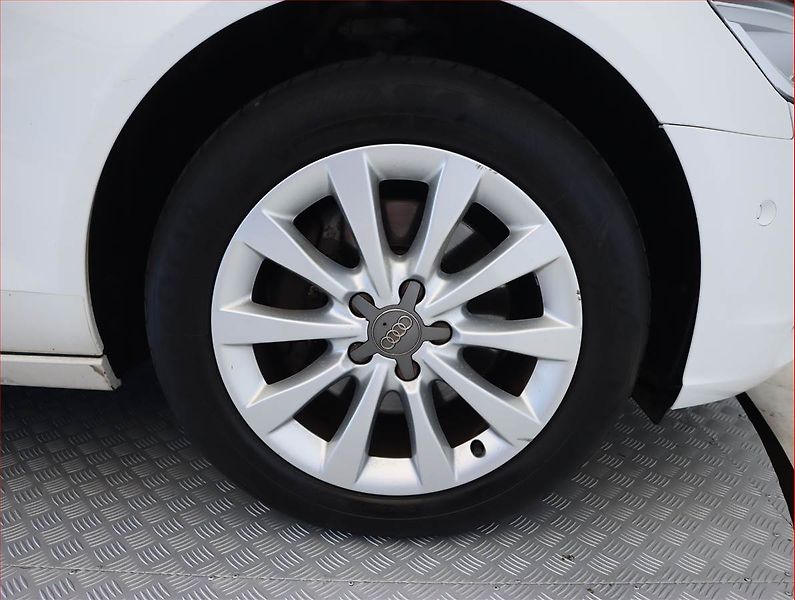 Audi A6 (2012) 3.0 TDI, 4X4, Automat, Kůže - fotka 15 z 22