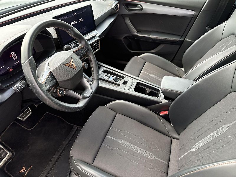 Cupra Formentor (2022) 2.0 TSI DSG VZ 4Drive - fotka 7 z 33