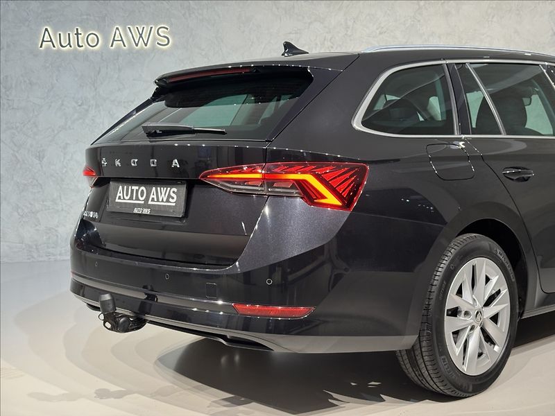 Škoda Octavia 2,0 TDi  DSG Tour Virtual LED - fotka 9 z 45