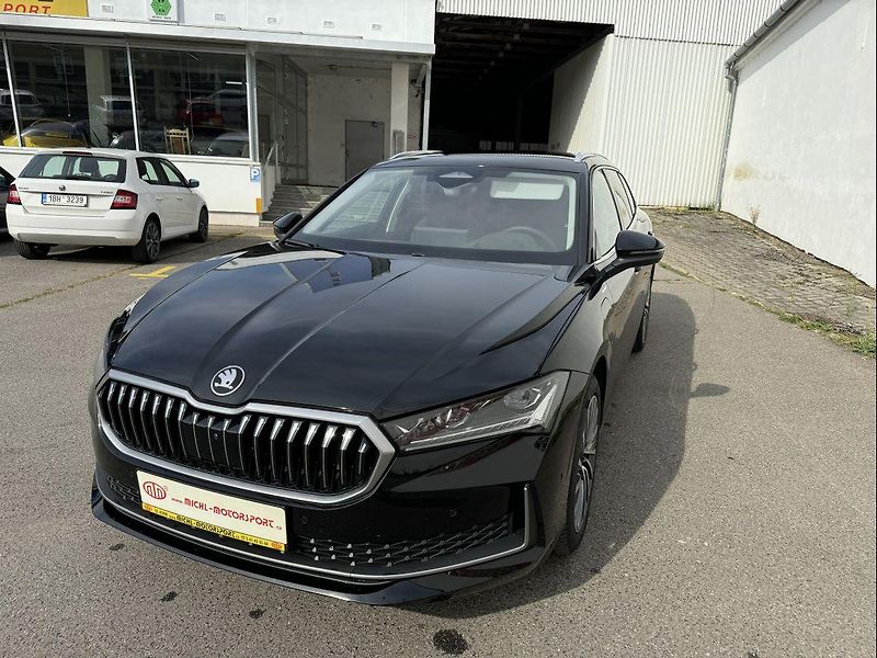 Škoda Superb (2024) Combi L&K iV 1,5 TSI DSG  - fotka 2 z 15