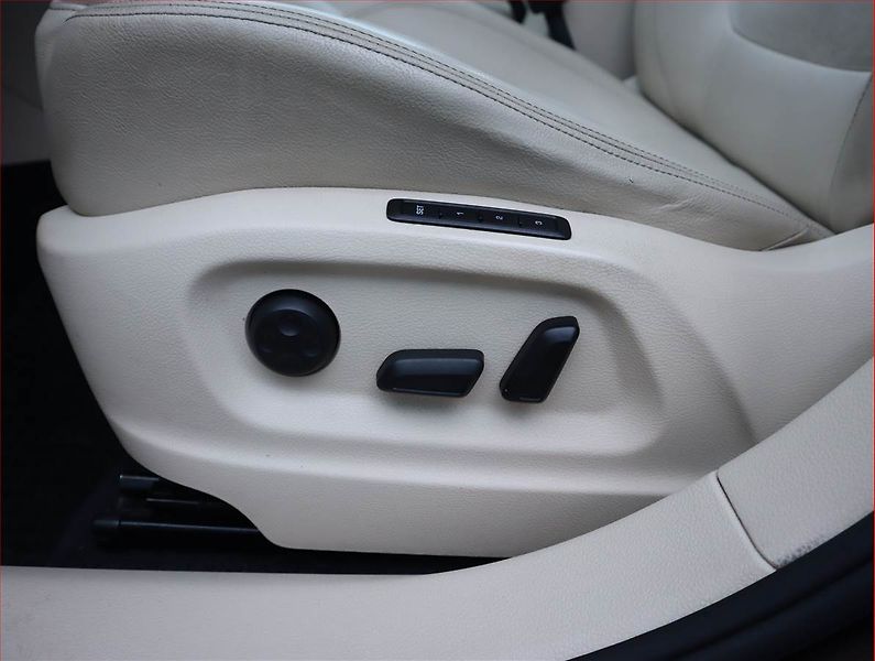Volkswagen Sharan (2012) 2.0 TDI, Automat, Kůže, Navi - fotka 18 z 22