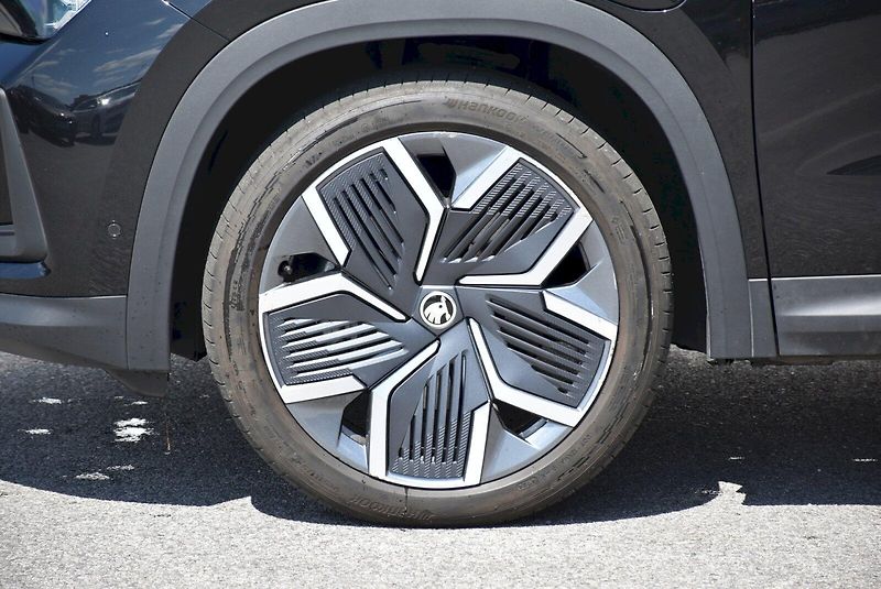 Škoda Kodiaq (2024) Exclusive Selection IV 1.5 TSI - fotka 33 z 33