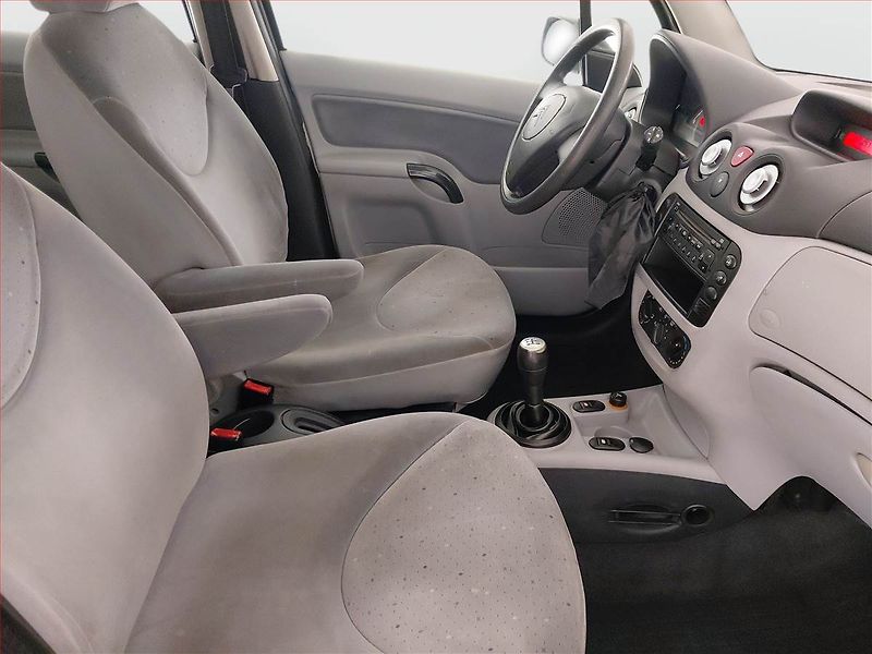 Citroën C3 (2003) 1.4 HDi, nová STK, Tažné - fotka 9 z 15