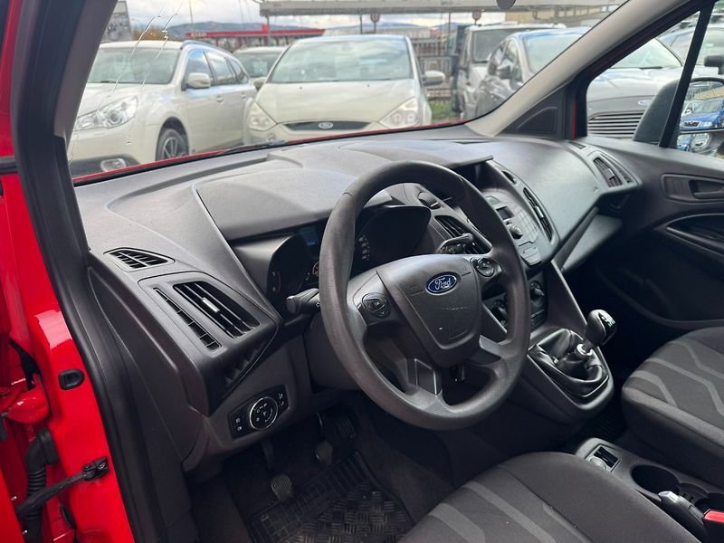 Ford Tourneo Connect (2017) 1,5D 88 KW BEZ AD BLUE DPH - fotka 15 z 43