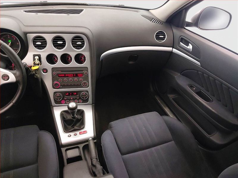 Alfa Romeo 159 (2007) 1.9 JTD, Eko.zaplacen, po STK - fotka 8 z 15