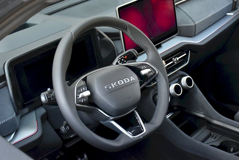 Škoda Kodiaq (2026) Sportline 2,0 TDI 7-stup. auto - fotka 26 z 43