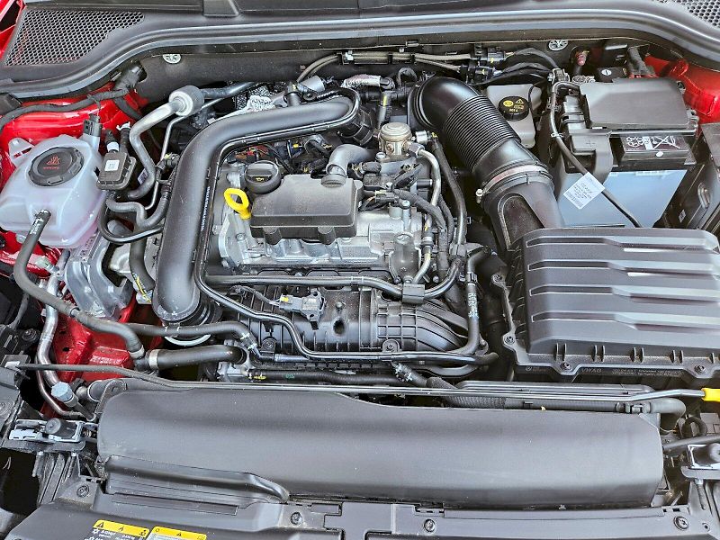 Škoda Kamiq (2025) SELEC TSI 85/1.0 M6F - fotka 24 z 25