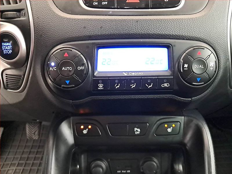 Hyundai ix35 (2011) 2.0 CRDi, 4X4, Tempomat - fotka 13 z 18