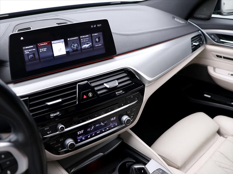 BMW Řada 6 3,0 250kW 640i xD GT CZ DPH - fotka 28 z 46