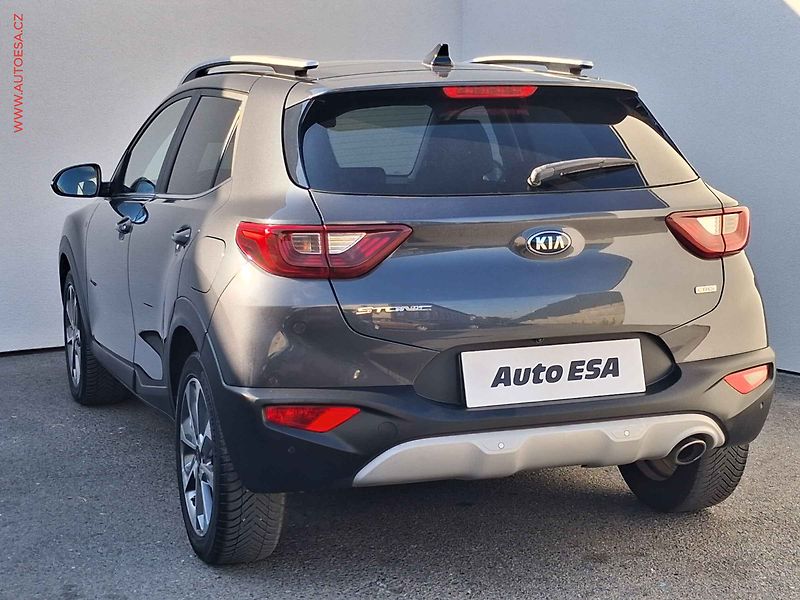 Kia Stonic (2019) 1.6 CRDi, Exclusive, TZ - fotka 6 z 20