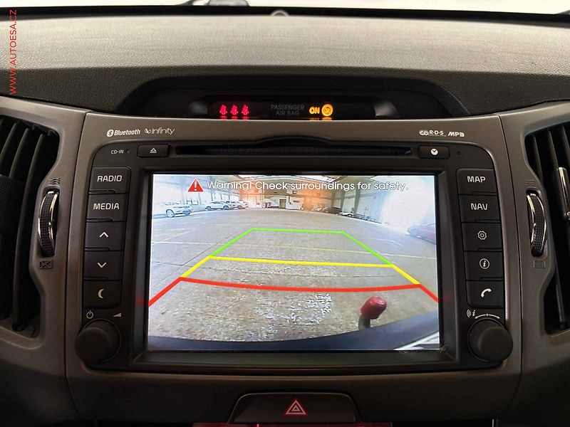 Kia Sportage (2014) 1.7CRDi, ČR, AC, kamera - fotka 14 z 16