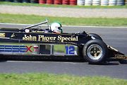 Lotus 87B-4 Nigela Mansella v roce 2000 řízený jezdcem Davidem Coplowem.