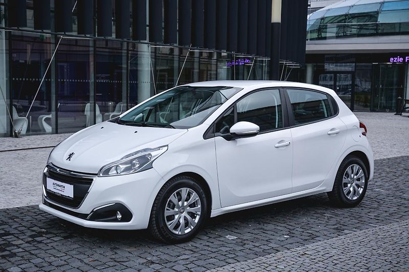 Peugeot 208 (2019) Active 1.5 Bluehdi 1 MAJ ČR - fotka 10 z 25
