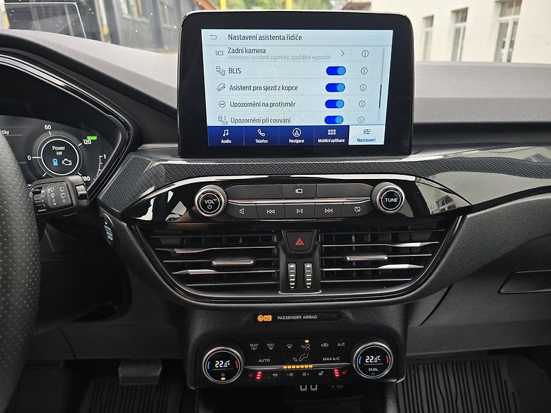 Ford Kuga 2.5 140kW 4x4 AWD ST-LINE -DPH - fotka 22 z 43