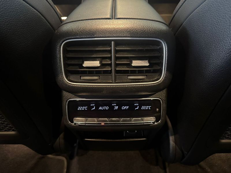 Mercedes-Benz GLE 350de 4MATIC kupé - fotka 20 z 20