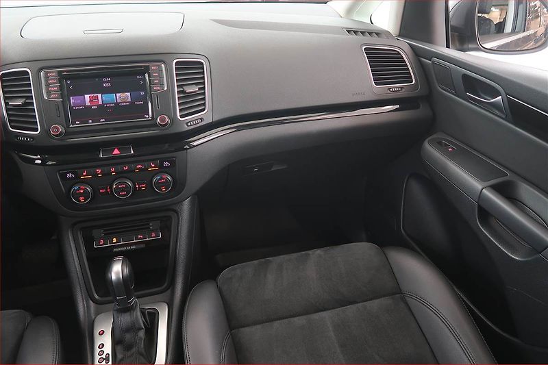 Volkswagen Sharan (2021) 1.4 TSI - fotka 8 z 18