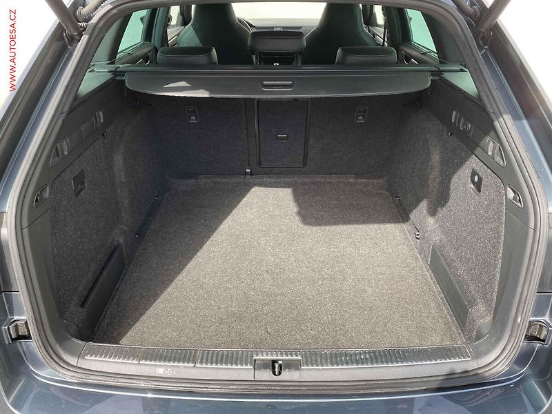 Škoda Superb (2021) 2.0 TDi, SportLine, DSG, LED - fotka 7 z 20