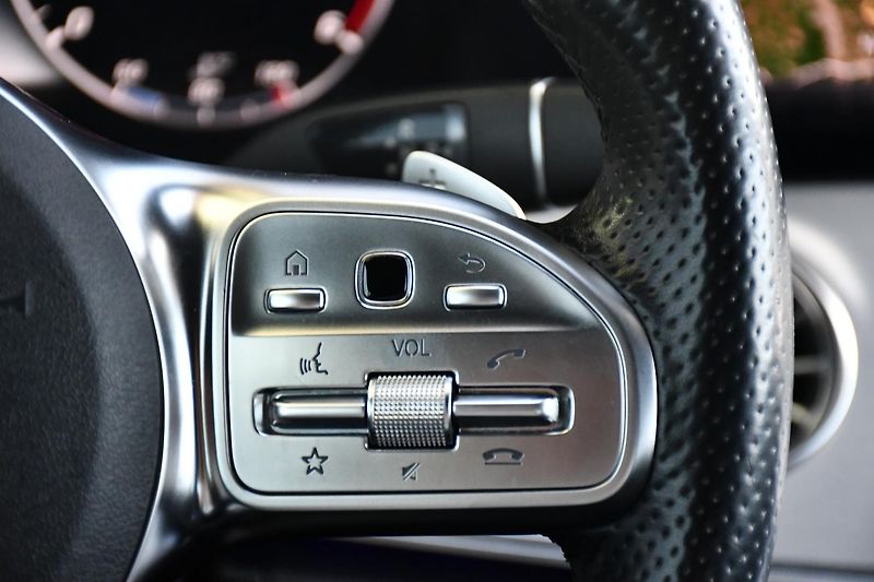 Mercedes-Benz CLS 350D AMG 4MATIC - fotka 24 z 43