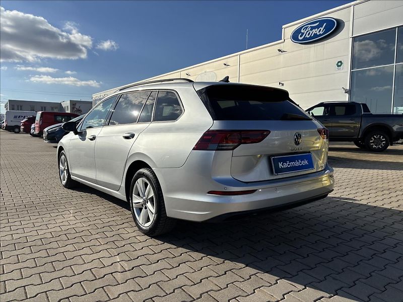 Volkswagen Golf 1,5 eTSI EVO 110 kW Life DSG - fotka 3 z 30