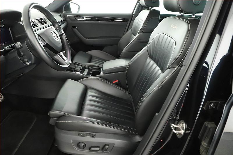 Škoda Superb (2020) Laurin&Klement 2.0 TSI - fotka 7 z 30