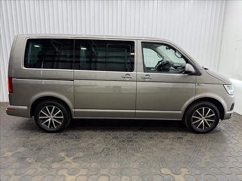 Volkswagen Multivan 2.0TDI 150kW COMFORT 2XALU - fotka 10 z 42