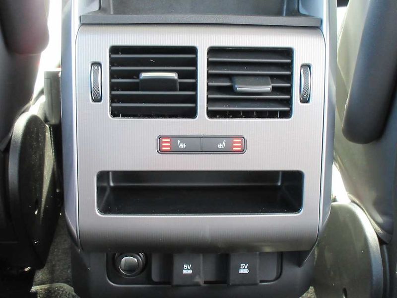 Land Rover Range Rover Sport 3,0 SDV6 HSE D250 4x4 aut. - fotka 19 z 46