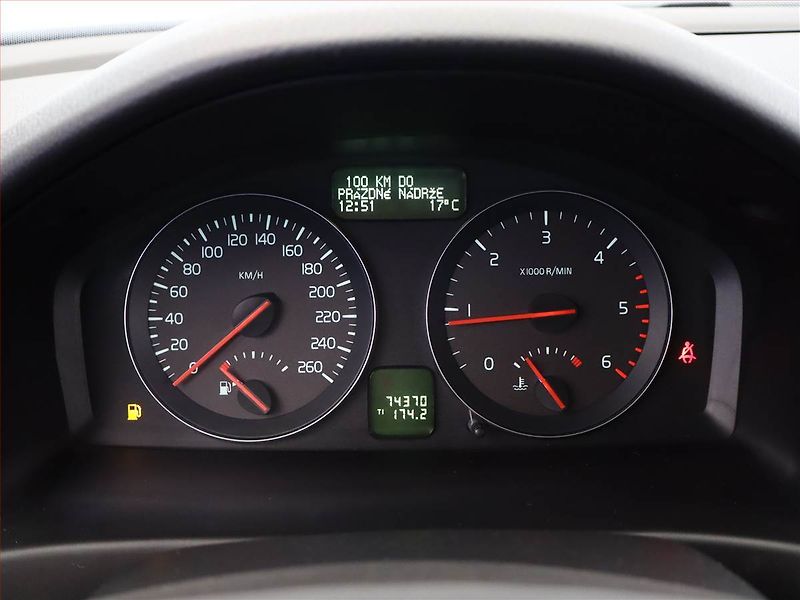 Volvo C30 (2012) D2, Serv.kniha, Park. senzory - fotka 9 z 14