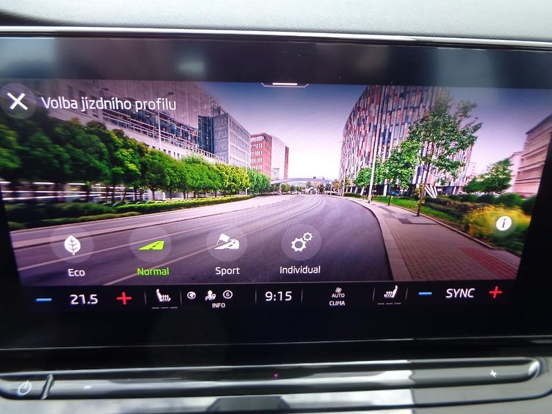 Škoda Octavia Combi 1.5 TSI STYLE   110 kW - fotka 16 z 30