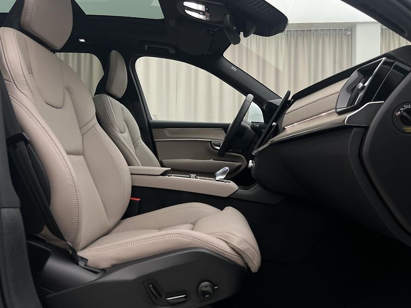Volvo XC90 (2026) B5 AWD BRIGHT PLUS - fotka 24 z 42