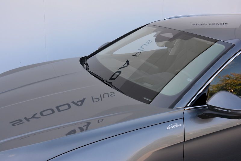 Škoda Superb (2024) Combi 2.0 TDI 110 kW L&K DSG 7 - fotka 28 z 31