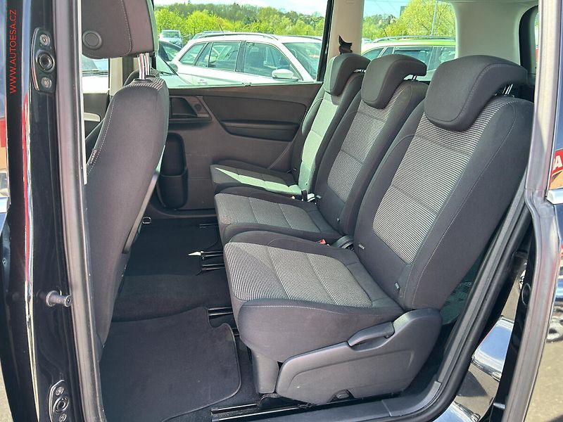 Volkswagen Sharan (2014) 2.0TDi, DSG - fotka 10 z 18